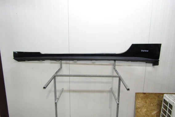 Ekspresowa dostawa Listwa progowa lewa Ford Mustang VI 6 GT 14- fr3b 6310155