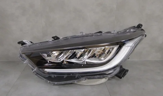 Do wyczerpania zapasów LAMPA PRZÓD TOYOTA YARIS IV 4 LED LH LEWA 20-