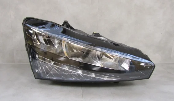 Do wyczerpania zapasów LAMPA PRZÓD SKODA SCALA LED 19-23 RH 657941016