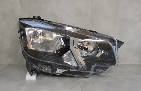 Lampa przód Peugeot Partner 4 IV Rifter ZWYKŁA 18-23 RH PRAWA 9816826880 Ostatnia szansa