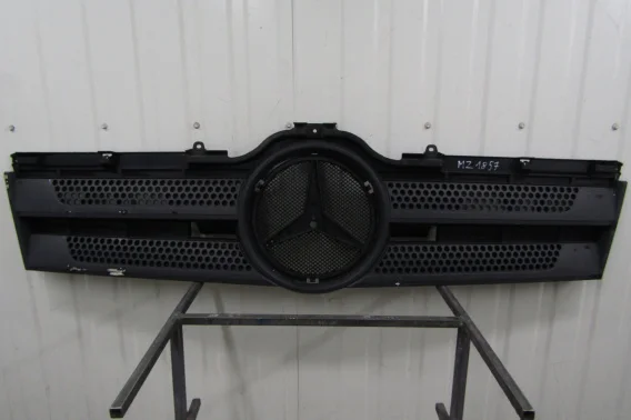 ATRAPA GRILL ZDERZAKA MERCEDES-BENZ ACTROS MP4 A9607511018 Hit cenowy